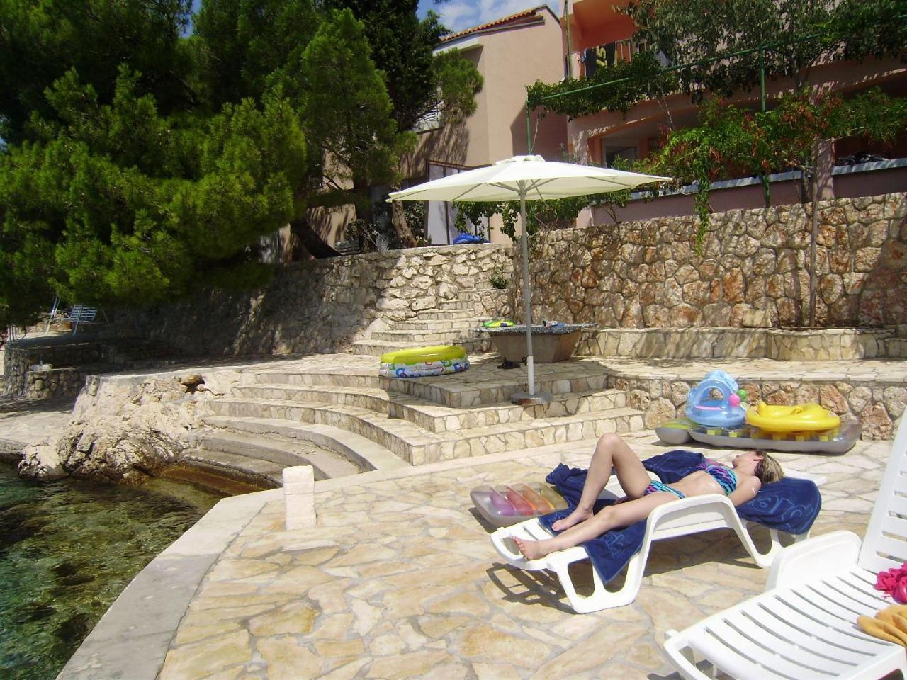 Apartments By The Sea Starigrad Paklenica Tribanj-Kruscica Exterior foto