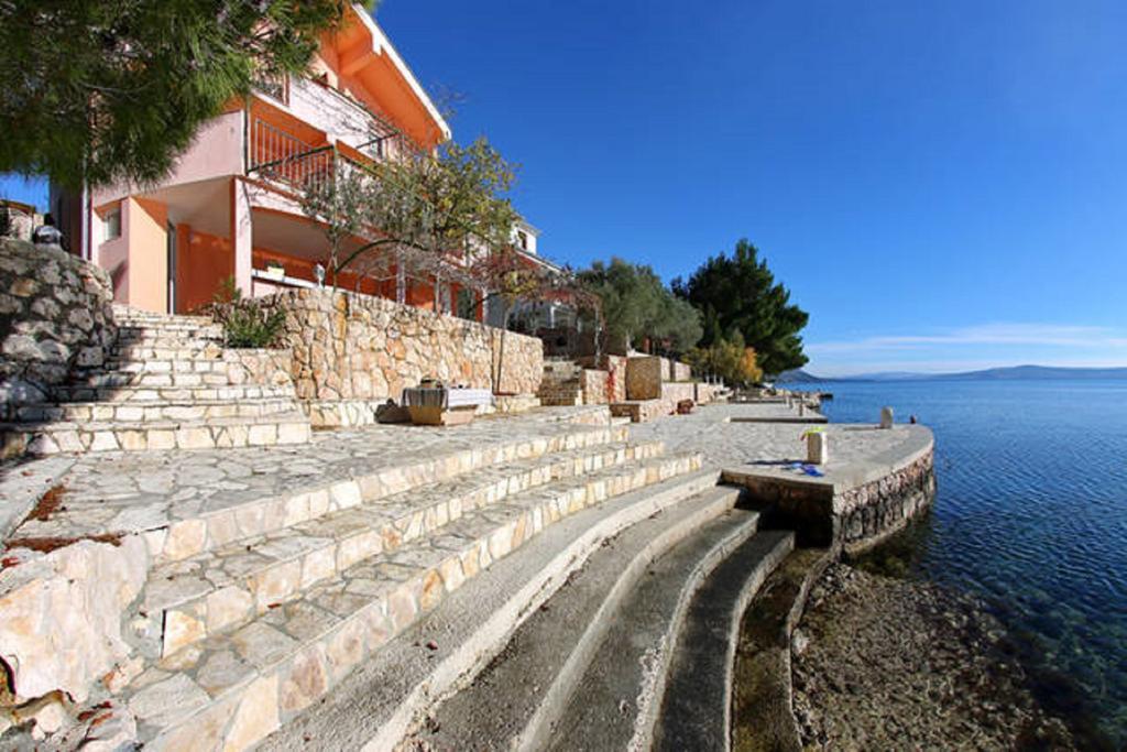 Apartments By The Sea Starigrad Paklenica Tribanj-Kruscica Exterior foto