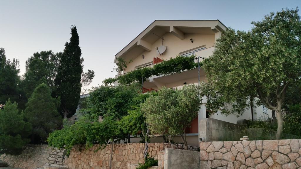 Apartments By The Sea Starigrad Paklenica Tribanj-Kruscica Exterior foto