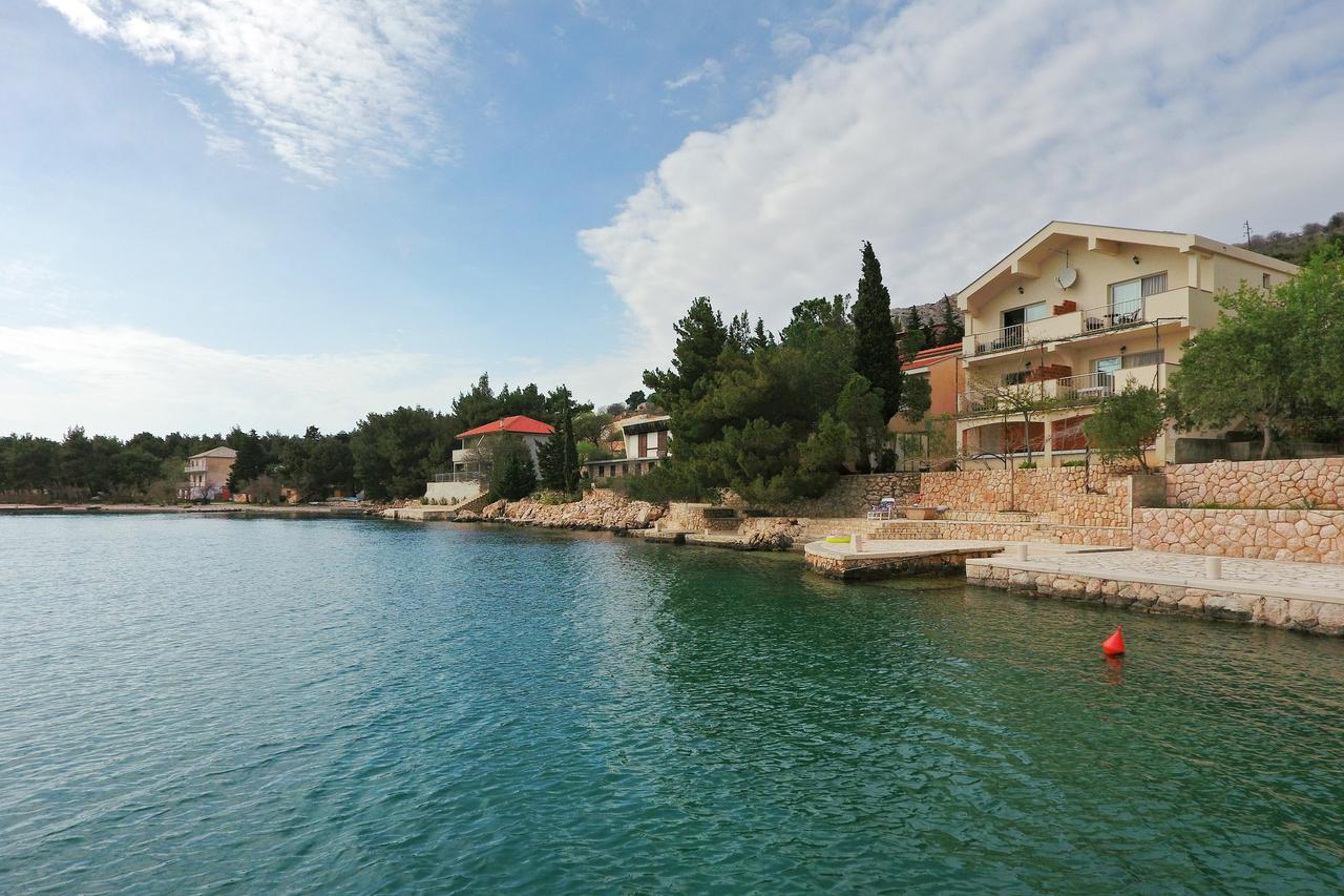 Apartments By The Sea Starigrad Paklenica Tribanj-Kruscica Exterior foto