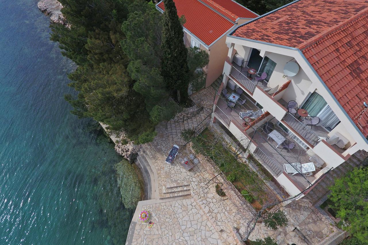 Apartments By The Sea Starigrad Paklenica Tribanj-Kruscica Exterior foto