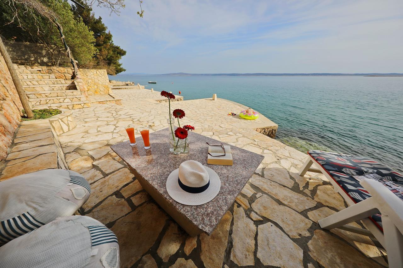 Apartments By The Sea Starigrad Paklenica Tribanj-Kruscica Exterior foto