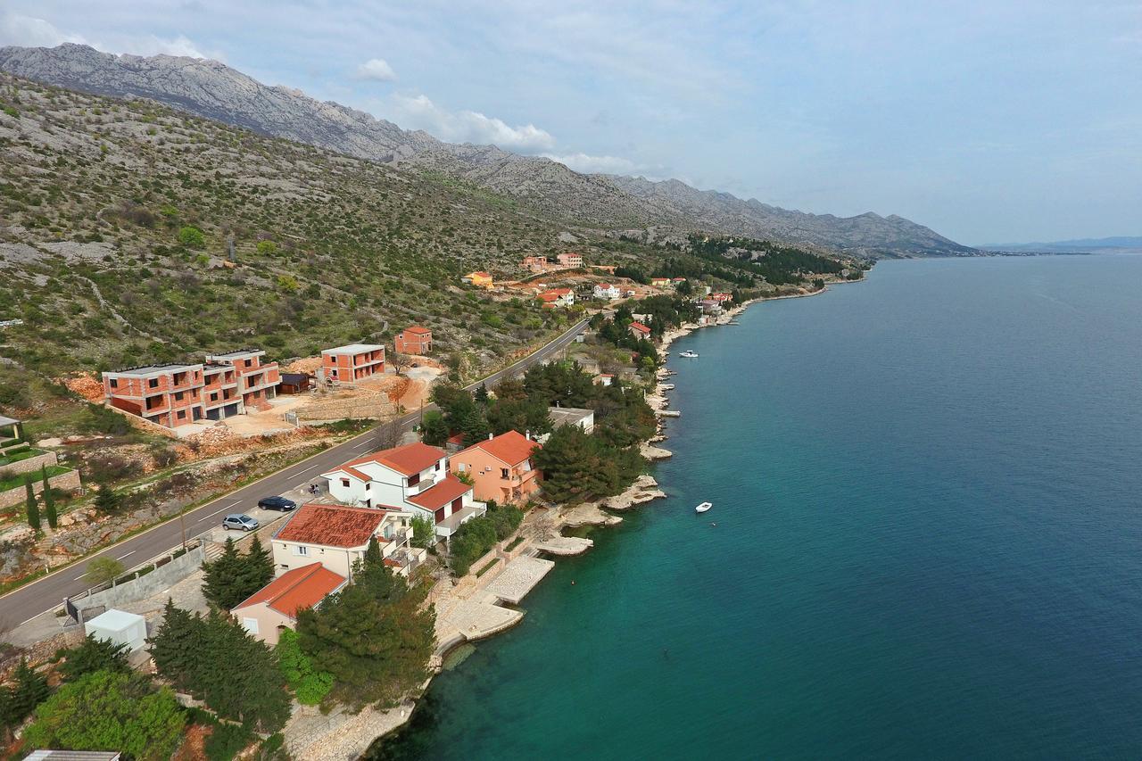 Apartments By The Sea Starigrad Paklenica Tribanj-Kruscica Exterior foto