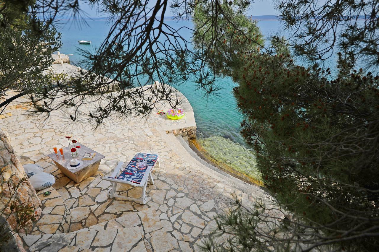 Apartments By The Sea Starigrad Paklenica Tribanj-Kruscica Exterior foto