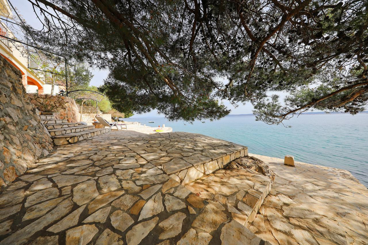 Apartments By The Sea Starigrad Paklenica Tribanj-Kruscica Exterior foto